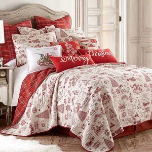 Yuletide Christmas Quilt with Shams